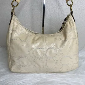 Coach Cream Patent Leather Crossbody/Shoulder Bag thumbnail 11