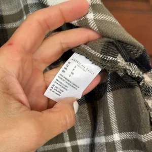 American Eagle distressed, button-down flannel size small thumbnail 3