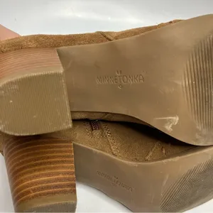 Minnetonka Women’s Melissa‎ Bootie suede leather size 9 thumbnail 8