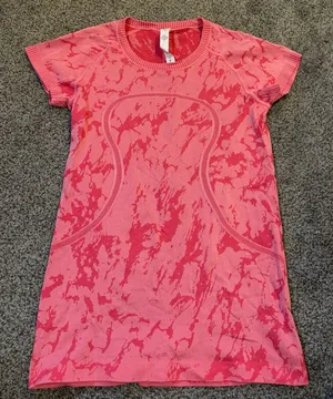 Lululemon Swiftly Tech Tee thumbnail 1