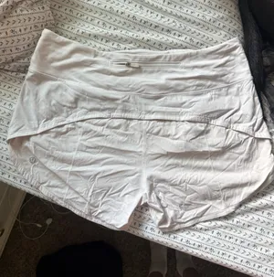 Lululemon Shorts thumbnail 2
