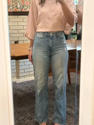 H&M Jeans High-Waisted Mom thumbnail 4