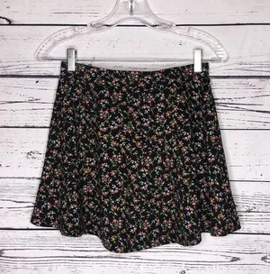 Forever 21 NWT Size S Floral Print A-Line Mini Skirt thumbnail 1