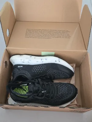 NWT! Ratio Camino:01 Black Knit Running Shoes with White Speckled Size 7 5 (WM) thumbnail 1