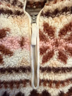 Aerie 🐏🐏🐏BOGOHO🐏🐏🐏 Cozy Cream and Brown Sherpa Quarter-Zip Sweater -Large thumbnail 6