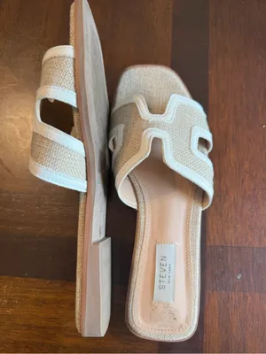 Steve Madden Beige and White Cutout Slide Mules thumbnail 3