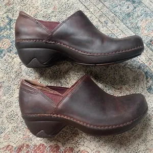 Patagonia • Better Clog work shoe• Size 6.5 thumbnail 4