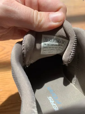 Skechers Womens Athletic Lace-Up Sneakers Grey Size 7.5 Casual Shoes Footwear thumbnail 4