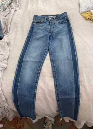 Jeans thumbnail 1