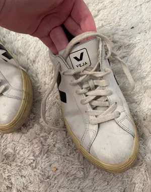 VEJA sneaker thumbnail 3