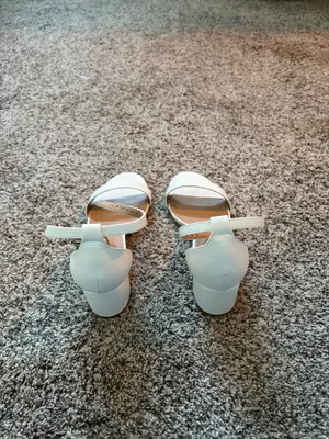 White Heels Amazon thumbnail 5