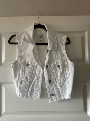 Abercrombie & Fitch White Cropped Sleeveless Denim Vest thumbnail 3