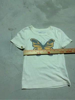 American Eagle Outfitters Cream cropped Tee with Yellow Butterfly XS thumbnail 6