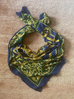 Vtg Italian Baroque Scarf Gold Chain Belt Print Square 47 inch Made in Italy thumbnail 1