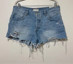 NEW We The Free Now Or Never Denim Shorts Moon Child Light Blue NWT thumbnail 1