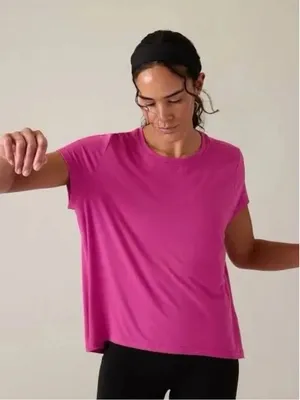 Athleta With Ease Tee Athletic Active Short Sleeve T-Shirt Hot Pink Size Small thumbnail 1