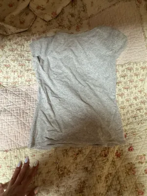 gray skims scoop neck tee size smal thumbnail 3