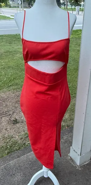 NWT Superdown Red Cutout Cocktail Midi Dress Spaghetti Strap Front Slit Size M thumbnail 1