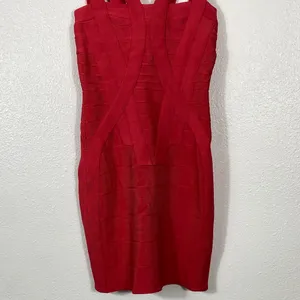 Herve Leger Crimson Strappy Bandage Mini Dress Size S 90% Rayón 9% Nylon thumbnail 4