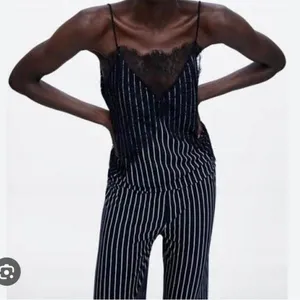 ZARA Black and White Striped lace cami Top never worn thumbnail 1