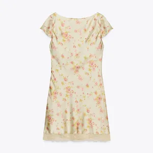 Zara mini satin‎ floral dress with lace thumbnail 4