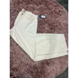 Universal Threads Cream High-Rise 90's Baggy Jeans thumbnail 2
