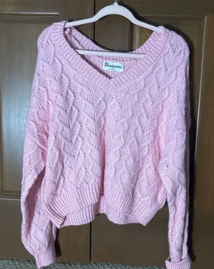 Pink Sweater thumbnail 1