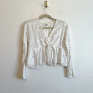 Aritzia Wilfred | Augustine Floral Semi Sheer Peplum Top in White thumbnail 2