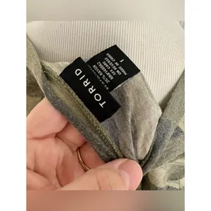 Torrid Camo Striped Raglan Tee B3 thumbnail 5