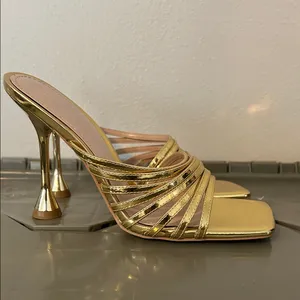 Zara Gold Women's Heels thumbnail 2