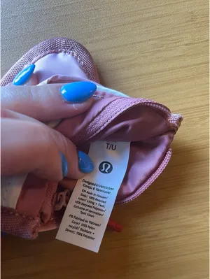 Lululemon Wallet Card Holder thumbnail 3