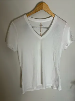 NWT Quince cotton modal v neck tee white medium thumbnail 2