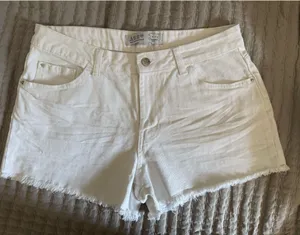 White denim shorts thumbnail 1