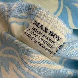 Max Boy Blue Cream Hawaiian Print Button Down Mens Short Sleeve Shirt Size Large thumbnail 9