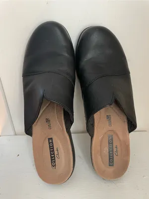 Clarks Comfortable Black Slip-On Clog for Women thumbnail 2