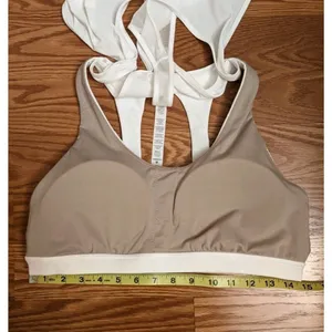 NWT Lululemon Cross Conditioning 2-in-1 Tank Built In Bra B/C Cup White Size 10 thumbnail 6