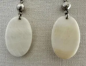 Mother of Pearl oval drop earrings thumbnail 1