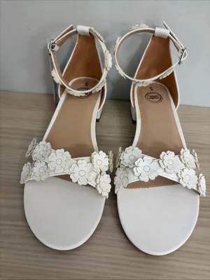 Wonder Nation New! Kids White Floral Ankle-Strap Sandals size 5 thumbnail 3
