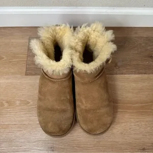 UGG Bailey Button Chestnut Brown Ankle Boots, Size 8 thumbnail 6