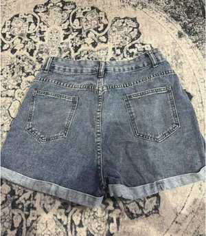 blue jean shorts Size M thumbnail 2
