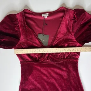 NWT Le Lis Crimson Velvet Babydoll Puff Sleeve Mini Dress Small Holiday Bow‎ thumbnail 11