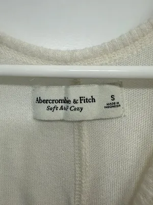 Abercrombie Cream V-Neck Flared Cuff Relaxed Long Sleeve Top S thumbnail 4