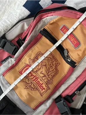 Harry Potter Hogwarts Gryffindor Backpack Fair Condition thumbnail 8