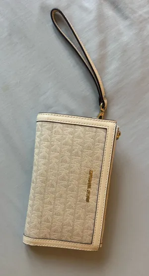Michael Kors Wallet Wristlet thumbnail 1