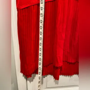 The Limited NWT Size L Red Short Sleeve V Neck Pleated Hem Flowy Tunic Stretch Top thumbnail 11