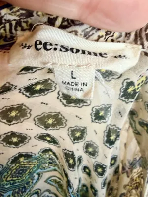 ee:Some Poet Balloon Sleeve Mixed Print Button Down Blouse Size L Paisley thumbnail 8