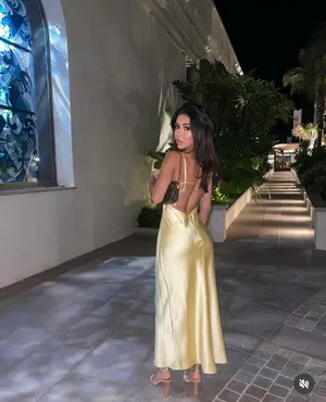 Zara maxi dress flowy butter yellow satin effect wedding evening party thumbnail 9