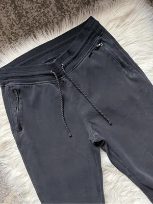 Old Navy Dynamic Fleece joggers thumbnail 7