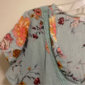 Eyeshadow Womens Shirt Top Blouse S Small Bust 34” Light Blue Floral Cottagecore thumbnail 3