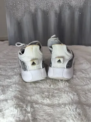 Adidas Cloudfoam White and Gray Knit Sneakers thumbnail 6